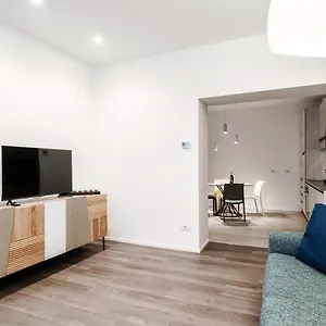 Diaz 67 Life's Loft - The House Of Travelers Como